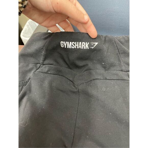 Gymshark Black Leggings with Mesh and Pockets - Picture 6 of 7